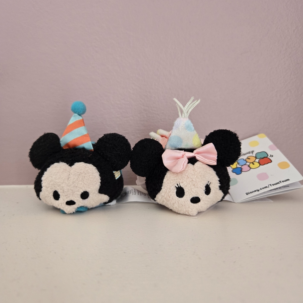 Disney Tsum Tsum Mickey and Minnie Plush Pair - Black and White